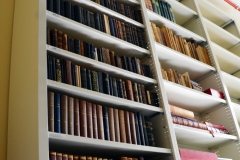 La-stanza-di-deposito-part-del-Fondo-libri-antichi-2